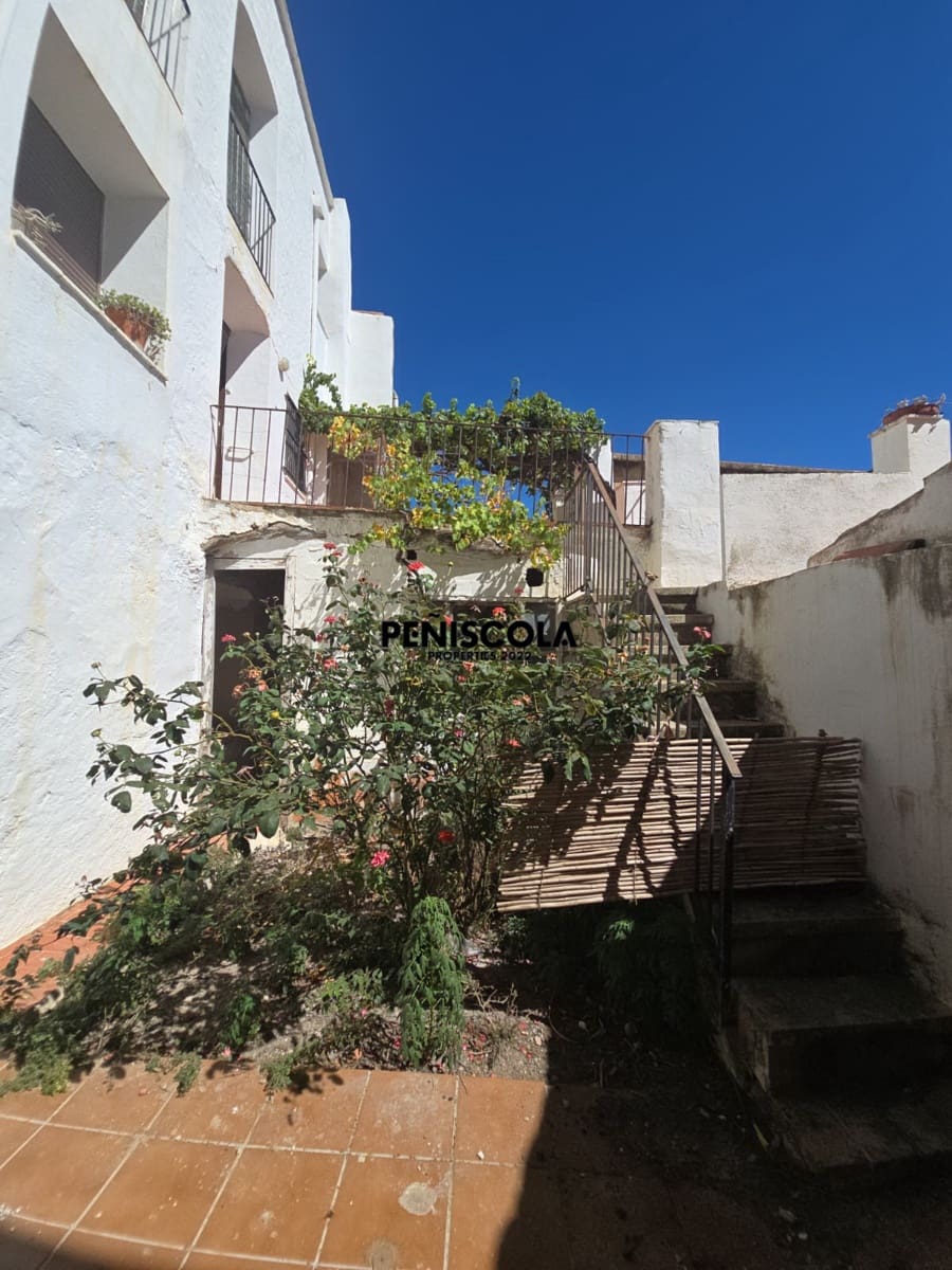 6 bedroom Townhouse for sale in Rossell - € 150,000 (Ref: 10100735)