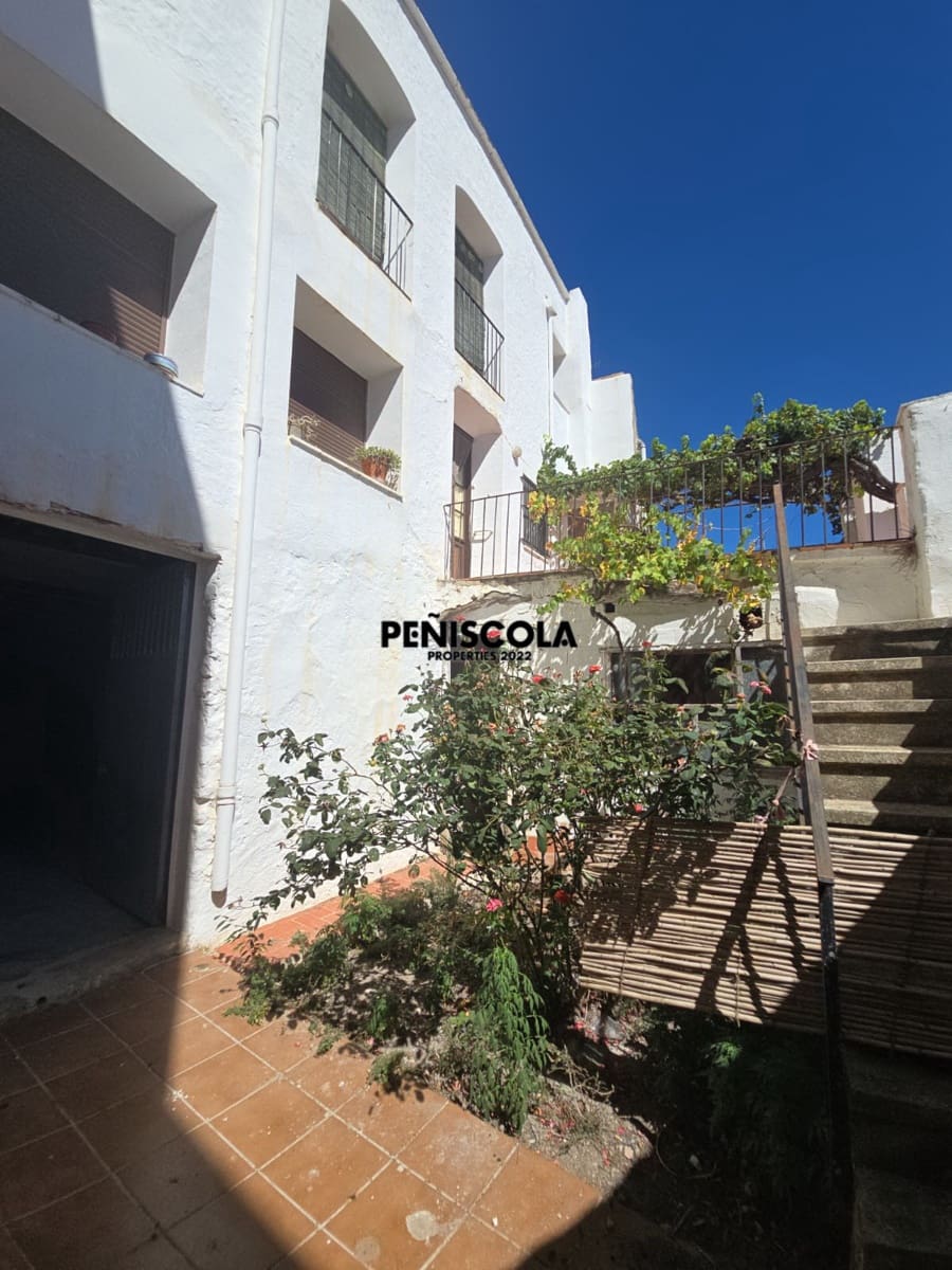 6 bedroom Townhouse for sale in Rossell - € 150,000 (Ref: 10100735)