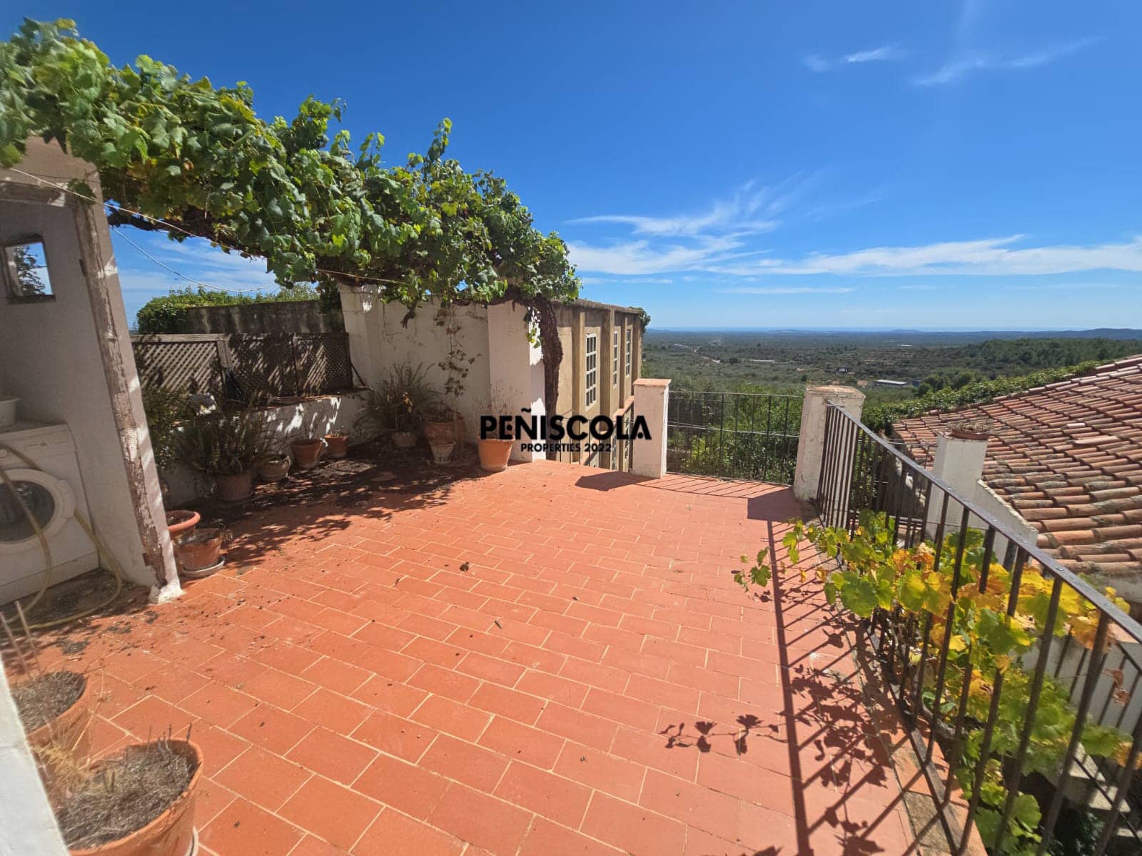 6 bedroom Townhouse for sale in Rossell - € 150,000 (Ref: 10100735)