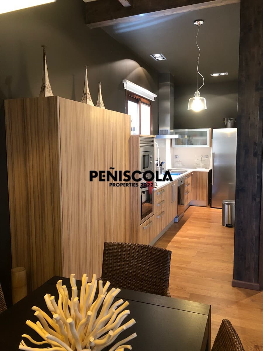 Casa de 4 habitaciones en Albentosa en venta con garaje - 430.000 € (Ref: 10134970)