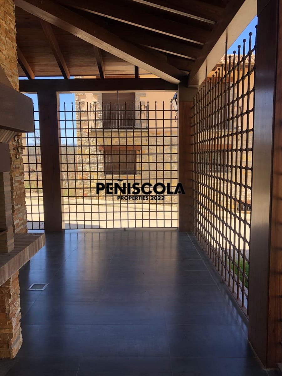 Casa de 4 habitaciones en Albentosa en venta con garaje - 430.000 € (Ref: 10134970)