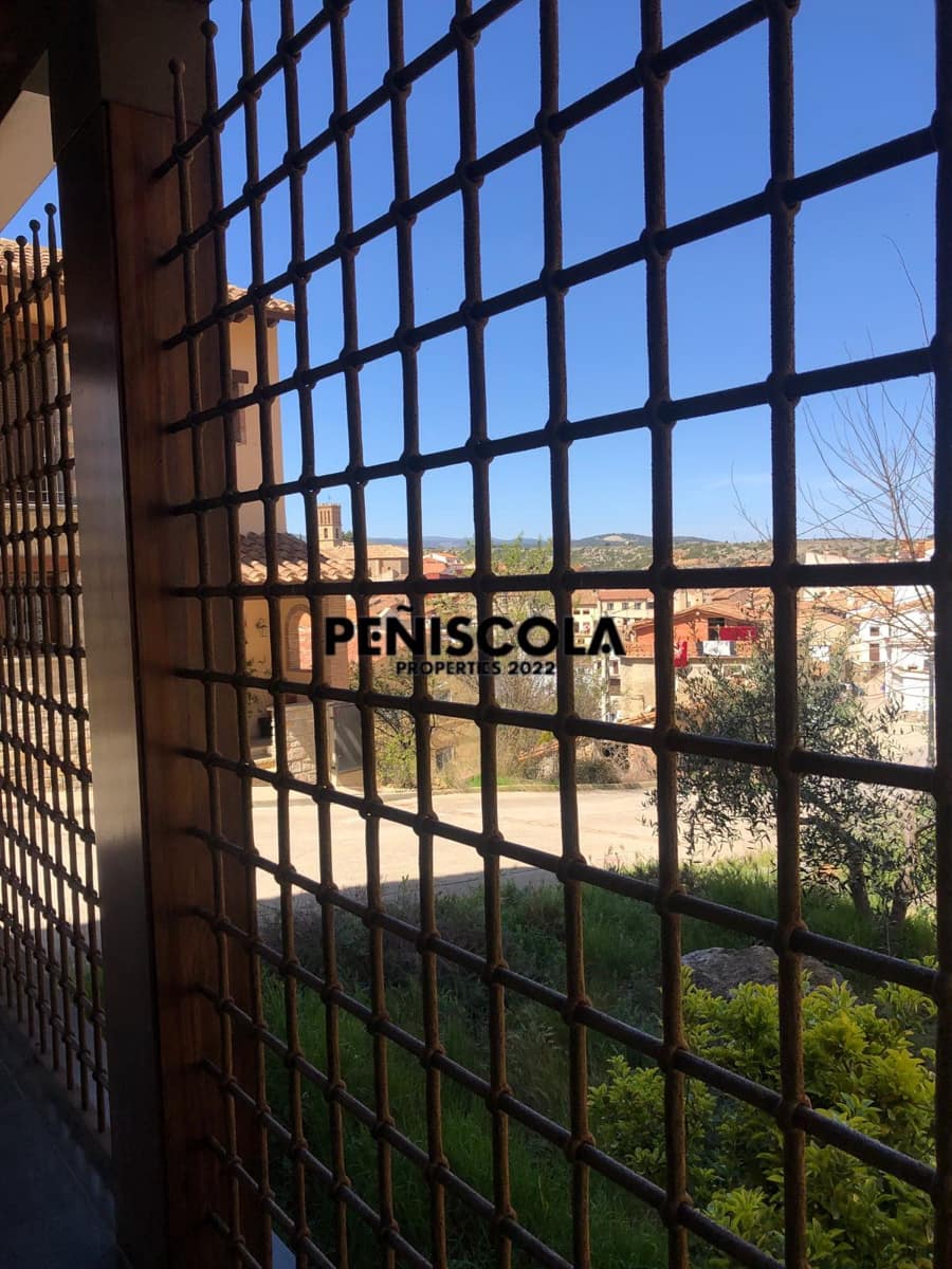 Casa de 4 habitaciones en Albentosa en venta con garaje - 430.000 € (Ref: 10134970)
