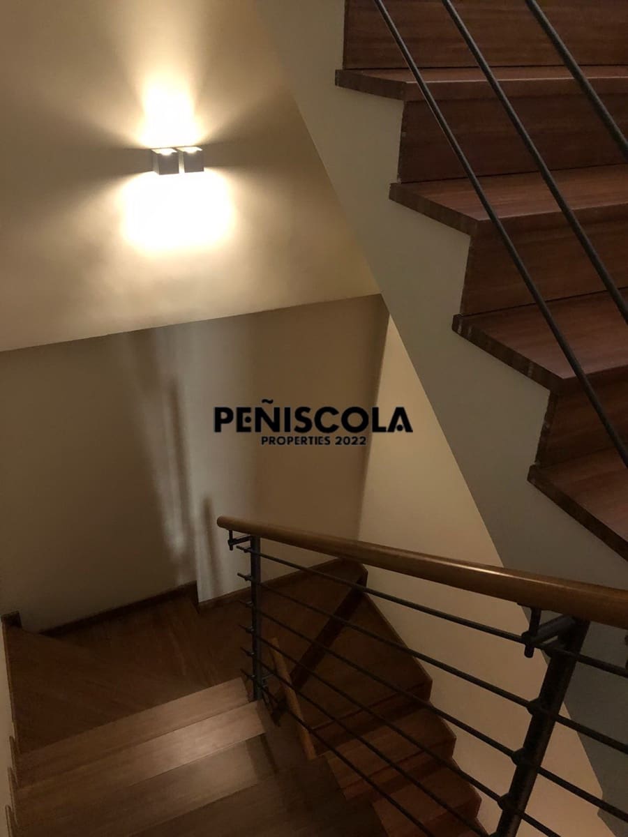 Casa de 4 habitaciones en Albentosa en venta con garaje - 430.000 € (Ref: 10134970)