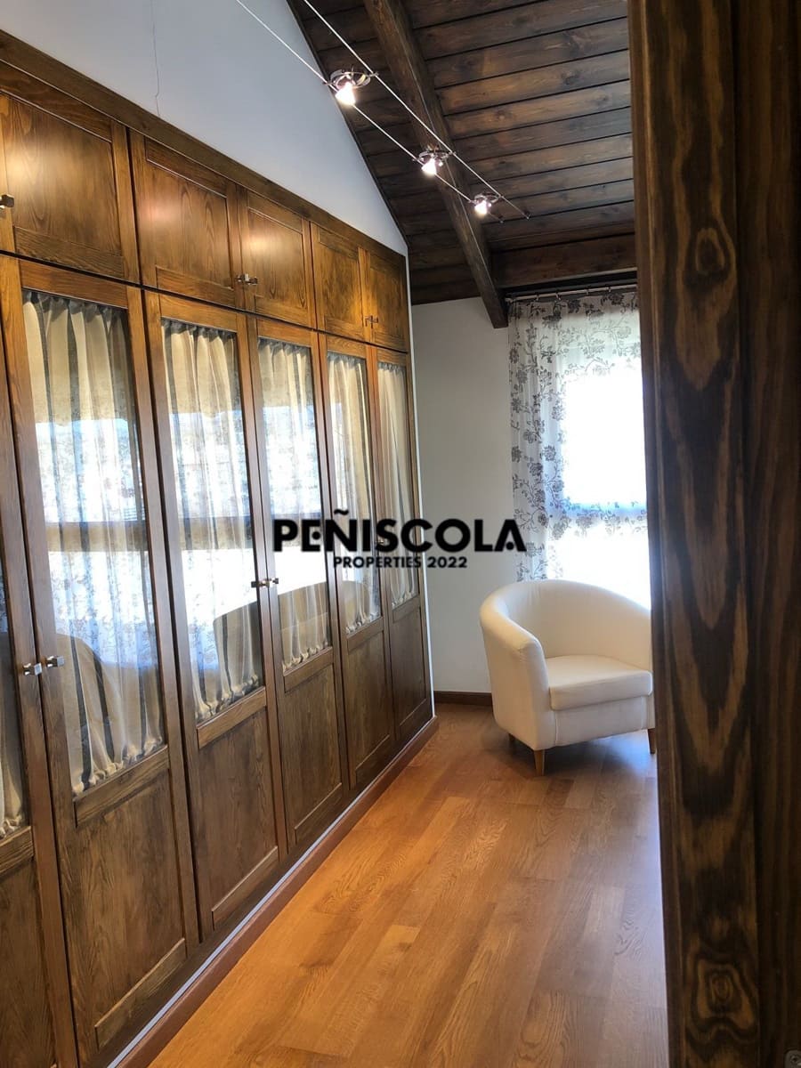 Casa de 4 habitaciones en Albentosa en venta con garaje - 430.000 € (Ref: 10134970)