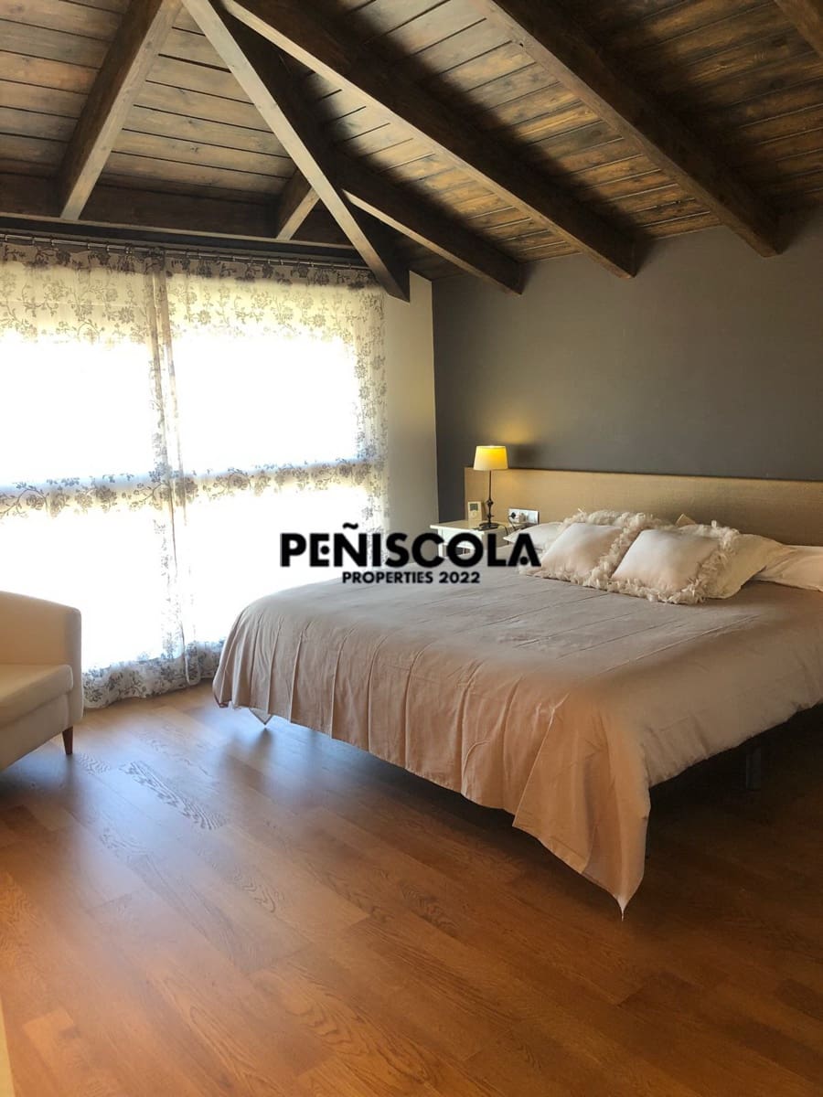 Casa de 4 habitaciones en Albentosa en venta con garaje - 430.000 € (Ref: 10134970)