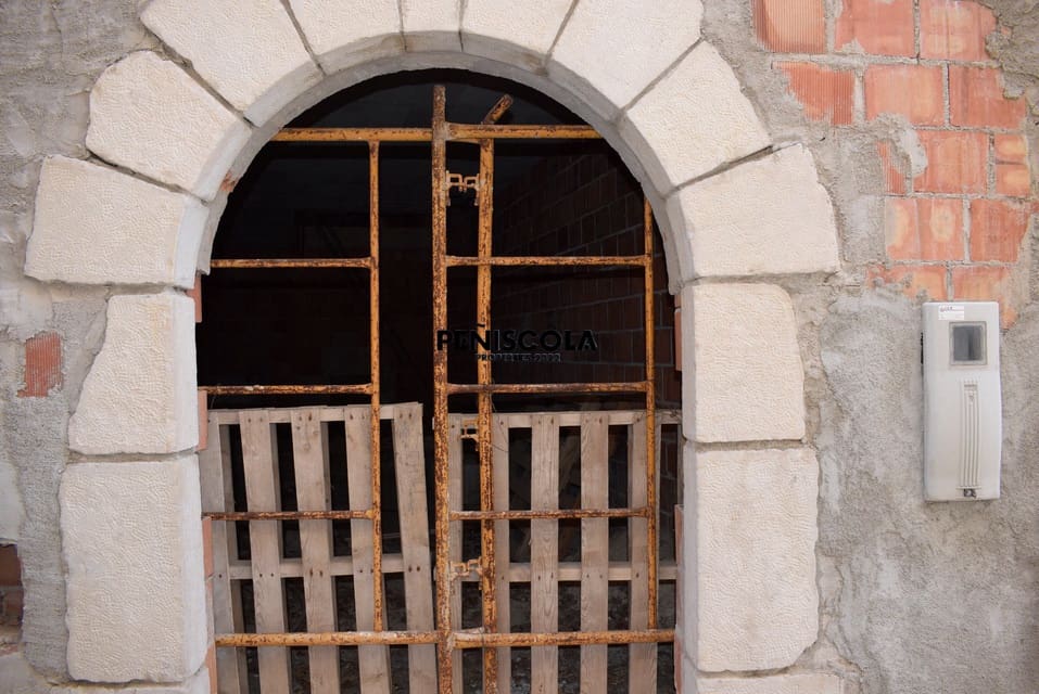 Townhouse for sale in Cervera del Maestre / Cervera del Maestrat - € 45,000 (Ref: 10158070)