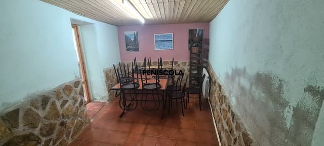 3 bedroom Guesthouse/B & B for sale in Rossell - € 75,000 (Ref: 3596091)