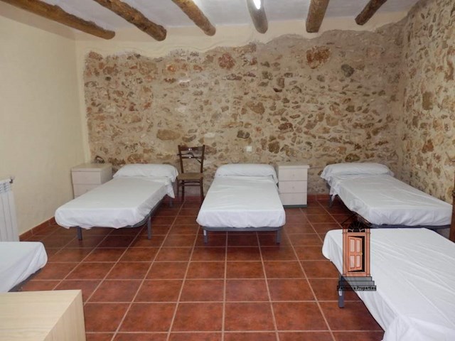 3 bedroom Guesthouse/B & B for sale in Rossell - € 75,000 (Ref: 3596091)
