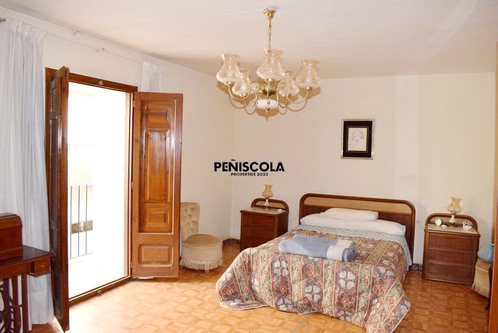 5 soveværelse Byhus til salg i Tirig - € 65.000 (Ref: 3705842)