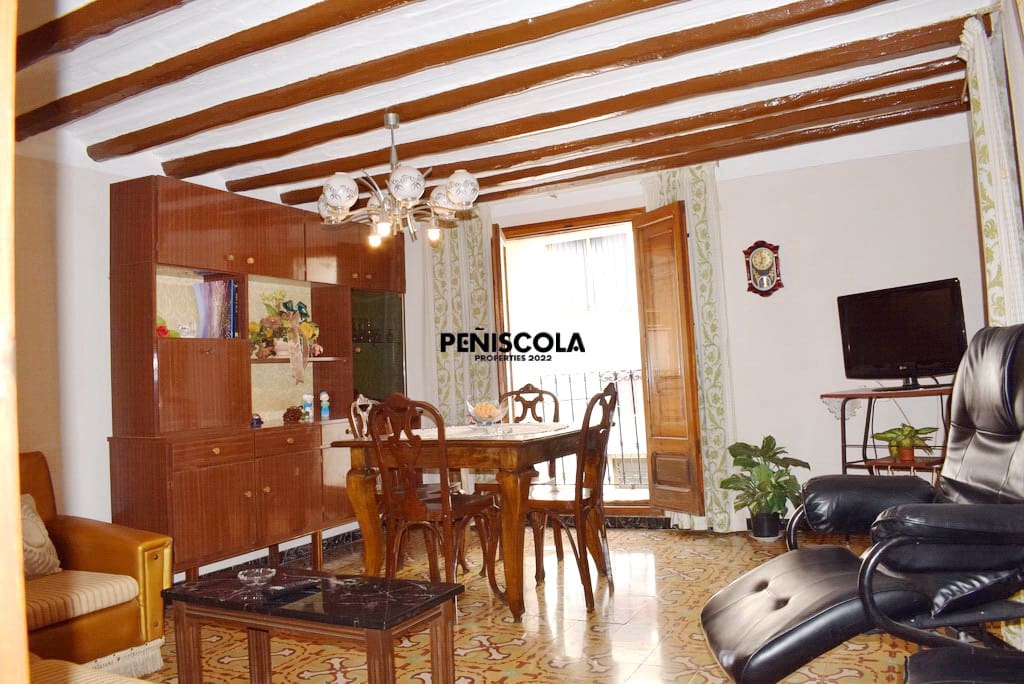 5 soveværelse Byhus til salg i Tirig - € 65.000 (Ref: 3705842)