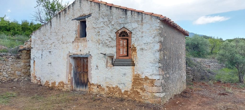 2 soveværelse Finca/Landehus til salg i Sierra Engarceran - € 48.000 (Ref: 6100165)