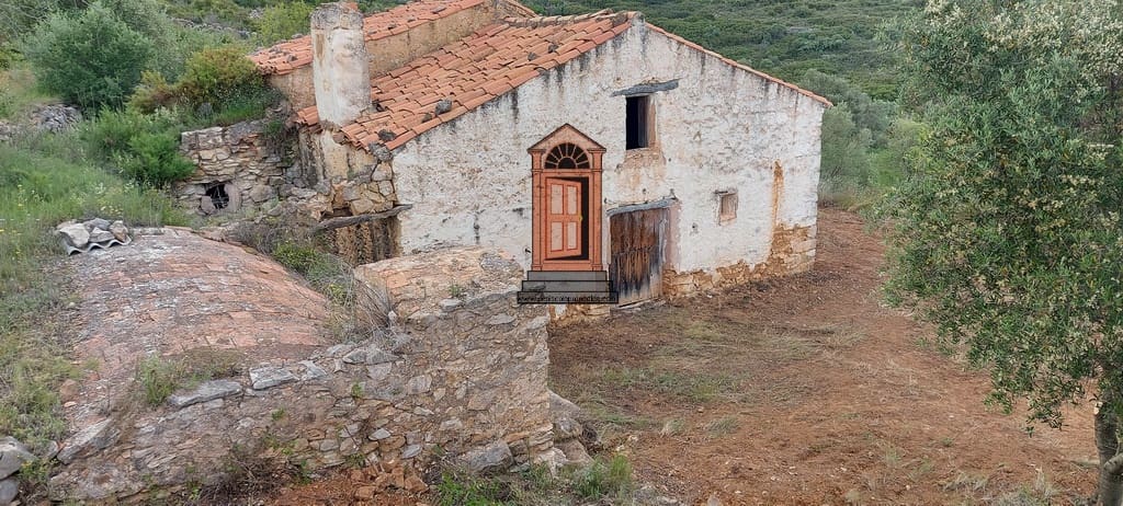 2 soveværelse Finca/Landehus til salg i Sierra Engarceran - € 48.000 (Ref: 6100165)