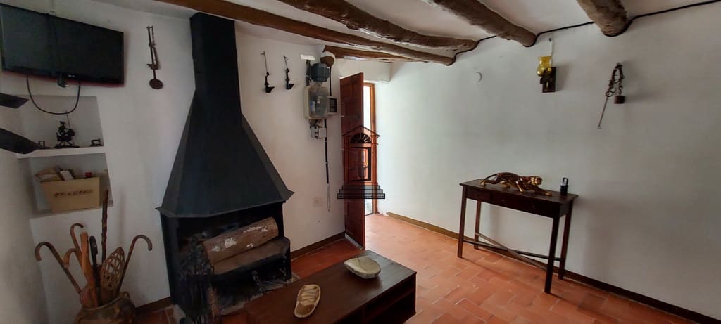 3 soveværelse Byhus til salg i Chert / Xert - € 95.000 (Ref: 6242543)