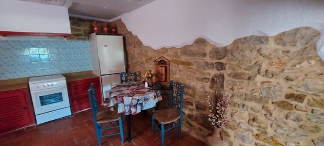 3 makuuhuone Omakotitalo myytävänä paikassa Chert / Xert - 95 000 € (Ref: 6242543)