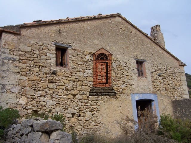 Finka/Dom wiejski na sprzedaż w Vilar de Canes - 48 000 € (Ref: 6278605)