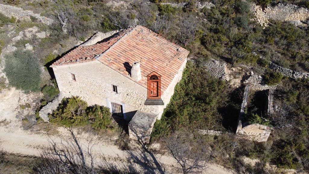 Finka/Dom wiejski na sprzedaż w Vilar de Canes - 48 000 € (Ref: 6278605)