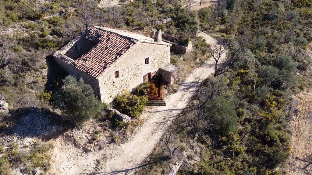 Finka/Dom wiejski na sprzedaż w Vilar de Canes - 48 000 € (Ref: 6278605)