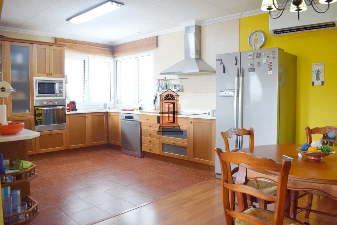 4 soveværelse Villa til salg i Vinaros - € 466.000 (Ref: 8395894)