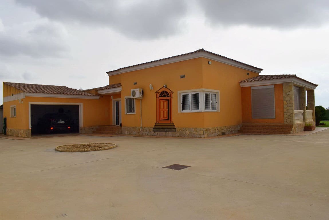 4 soveværelse Villa til salg i Vinaros - € 466.000 (Ref: 8395894)