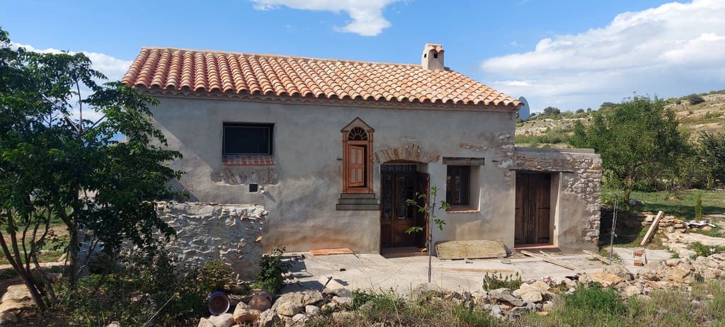 3 soveværelse Finca/Landehus til salg i Albocasser - € 195.000 (Ref: 8657548)