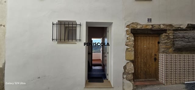 2 bedroom Townhouse for sale in Cervera del Maestre / Cervera del Maestrat with garage - € 73,000 (Ref: 8931003)