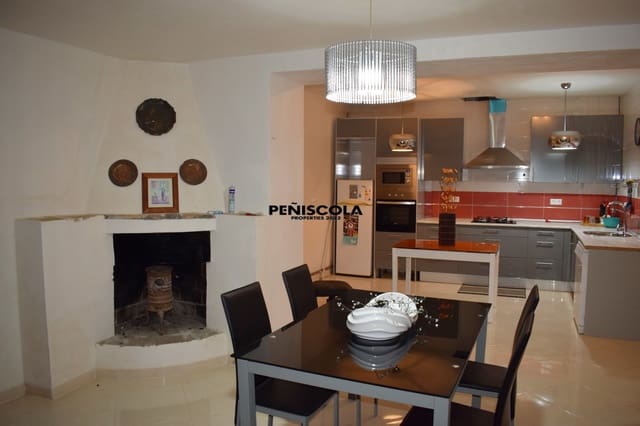 7 bedroom Townhouse for sale in Sant Mateu - € 90,000 (Ref: 8937829)