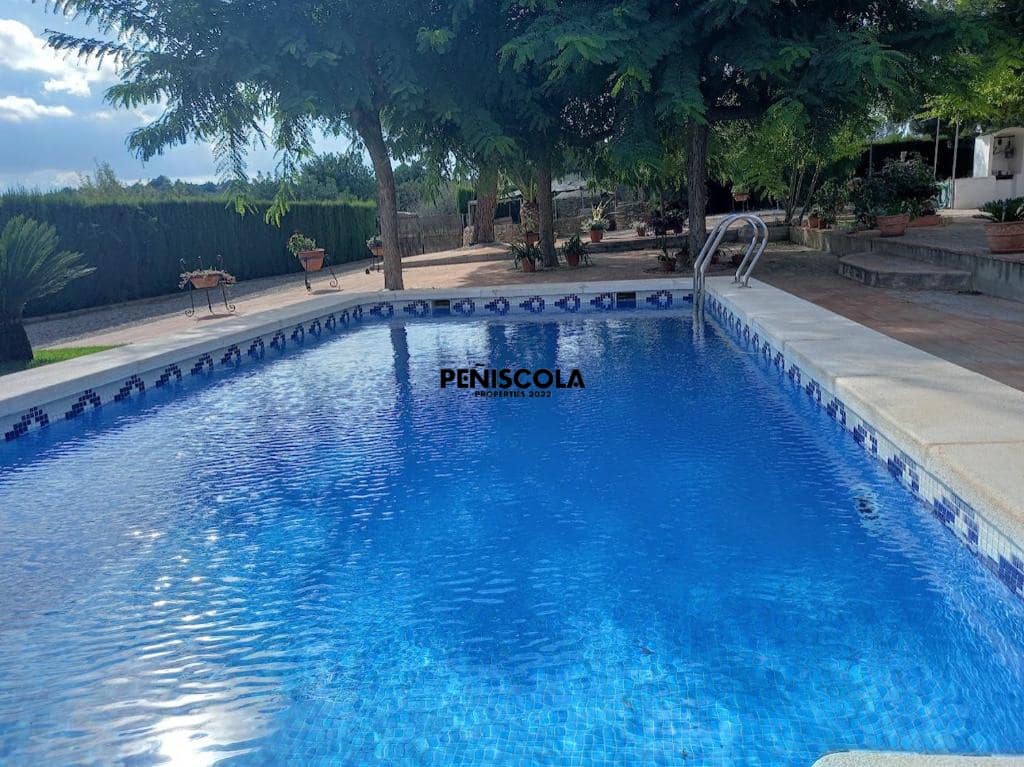 4 makuuhuone Majatalo/aamiaismajoitus myytävänä paikassa Les Useres mukana uima-altaan - 412 000 € (Ref: 8973353)