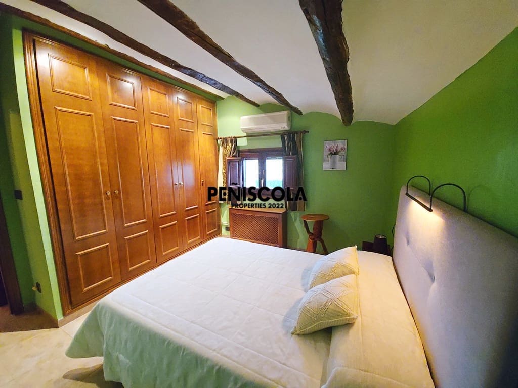 4 makuuhuone Majatalo/aamiaismajoitus myytävänä paikassa Les Useres mukana uima-altaan - 412 000 € (Ref: 8973353)