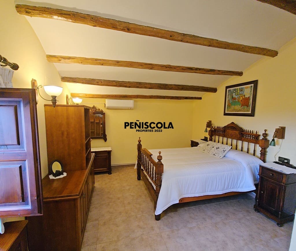 4 makuuhuone Majatalo/aamiaismajoitus myytävänä paikassa Les Useres mukana uima-altaan - 412 000 € (Ref: 8973353)