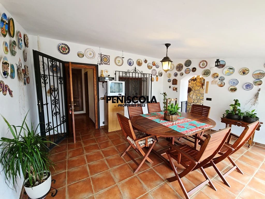 4 makuuhuone Majatalo/aamiaismajoitus myytävänä paikassa Les Useres mukana uima-altaan - 412 000 € (Ref: 8973353)