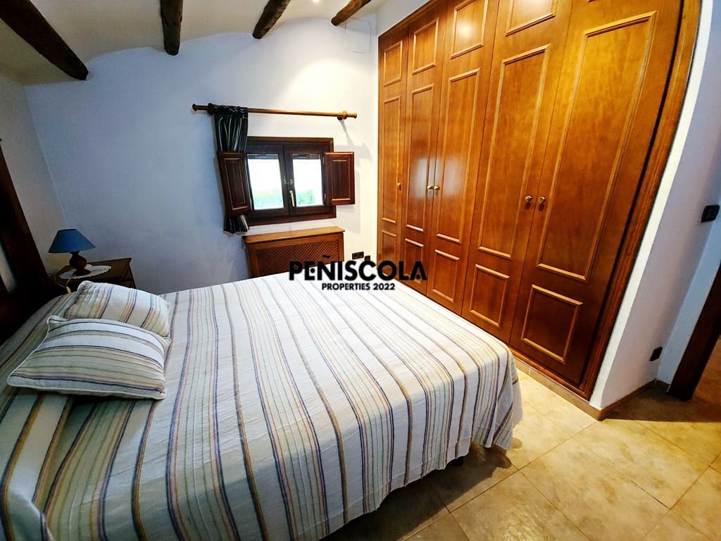 4 makuuhuone Majatalo/aamiaismajoitus myytävänä paikassa Les Useres mukana uima-altaan - 412 000 € (Ref: 8973353)