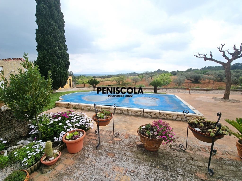 4 makuuhuone Majatalo/aamiaismajoitus myytävänä paikassa Les Useres mukana uima-altaan - 412 000 € (Ref: 8973353)