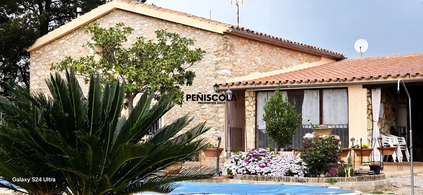 4 makuuhuone Majatalo/aamiaismajoitus myytävänä paikassa Les Useres mukana uima-altaan - 412 000 € (Ref: 8973353)