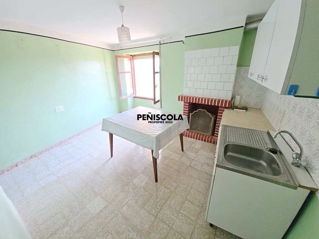 3 soveværelse Byhus til salg i Cervera del Maestre / Cervera del Maestrat med garage - € 60.000 (Ref: 9189845)