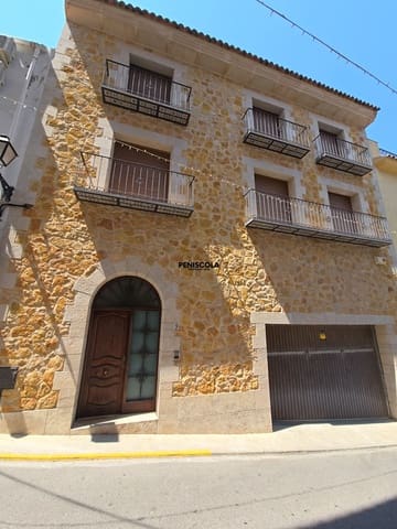 5 bedroom Townhouse for sale in Cervera del Maestre / Cervera del Maestrat with garage - € 395,000 (Ref: 9221550)