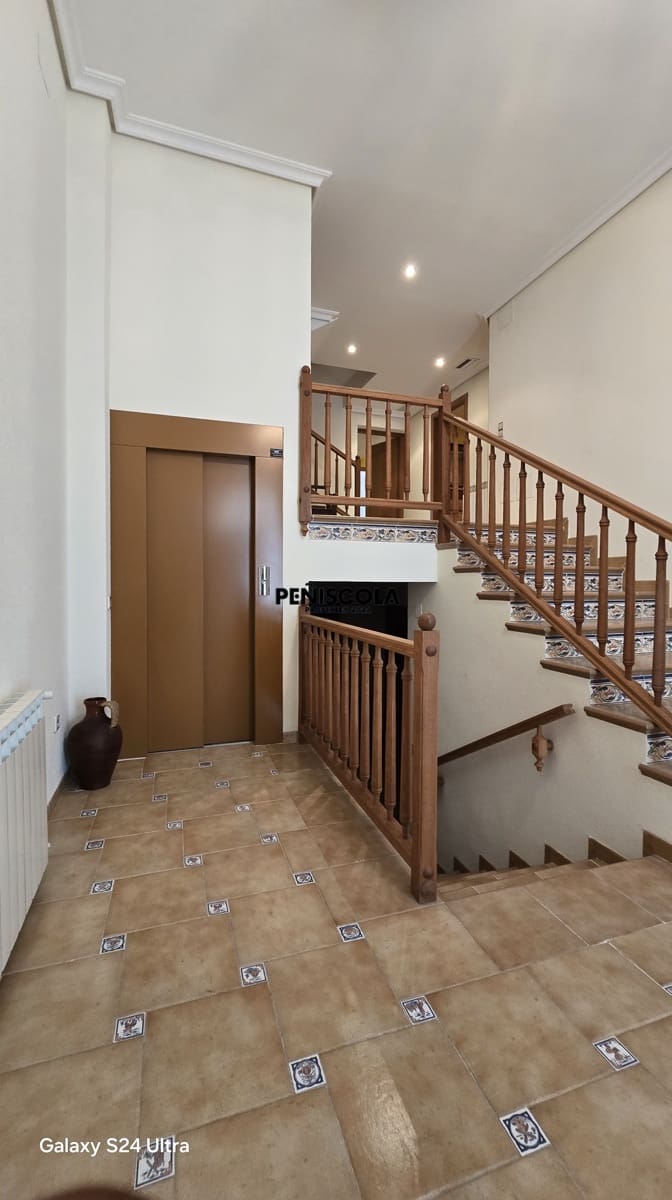 5 soveværelse Byhus til salg i Cervera del Maestre / Cervera del Maestrat med garage - € 395.000 (Ref: 9221550)