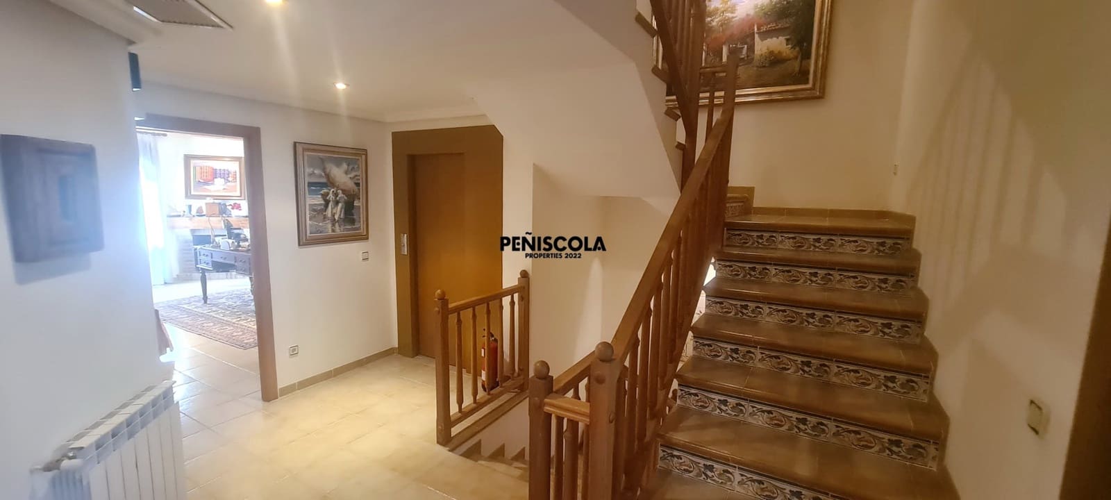 5 soveværelse Byhus til salg i Cervera del Maestre / Cervera del Maestrat med garage - € 395.000 (Ref: 9221550)