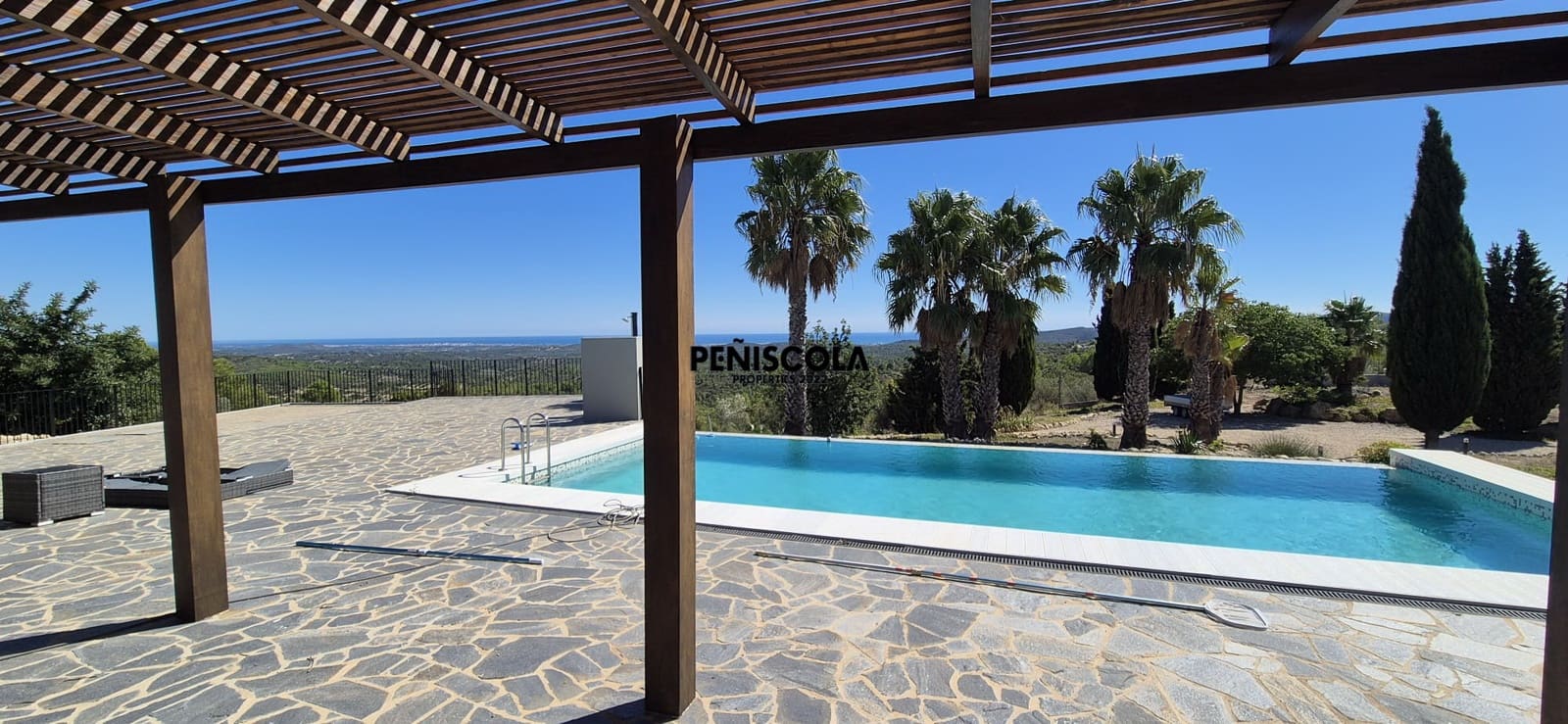 3 soveværelse Villa til salg i Cervera del Maestre / Cervera del Maestrat med swimmingpool garage - € 665.000 (Ref: 9263354)