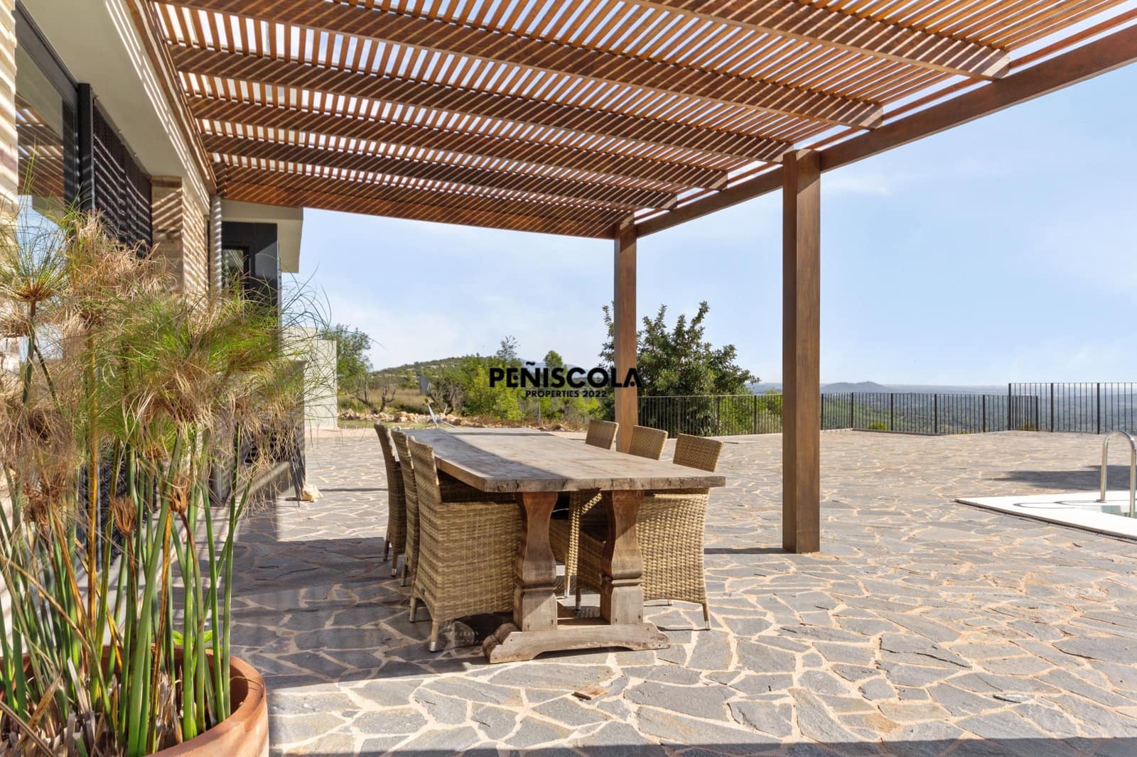 3 soveværelse Villa til salg i Cervera del Maestre / Cervera del Maestrat med swimmingpool garage - € 665.000 (Ref: 9263354)