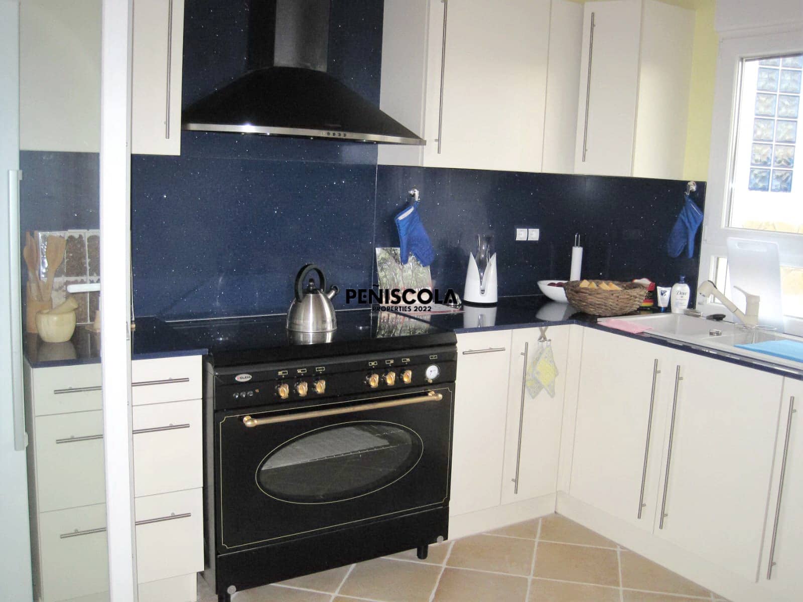 Chalet de 2 habitaciones en Cervera del Maestre / Cervera del Maestrat en venta con piscina garaje - 545.000 € (Ref: 9444012)