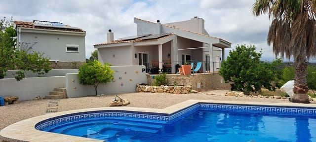 2 slaapkamer Villa te koop in Cervera del Maestre / Cervera del Maestrat met zwembad garage - € 545.000 (Ref: 9444012)