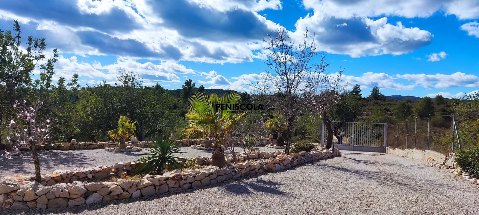 2 bedroom Villa for sale in Cervera del Maestre / Cervera del Maestrat with pool garage - € 545,000 (Ref: 9444012)