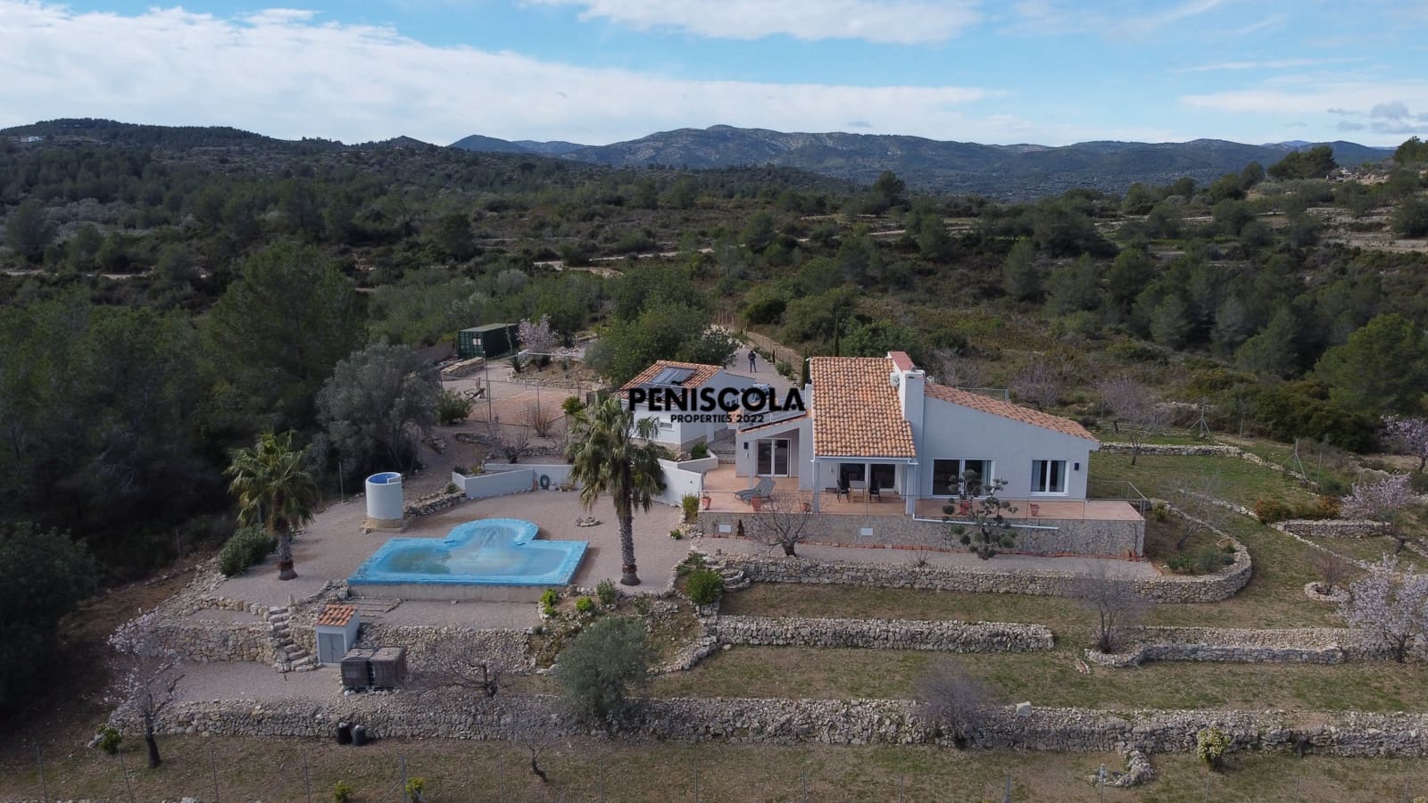 2 makuuhuone Huvila myytävänä paikassa Cervera del Maestre / Cervera del Maestrat mukana uima-altaan 
autotalli - 545 000 € (Ref: 9444012)