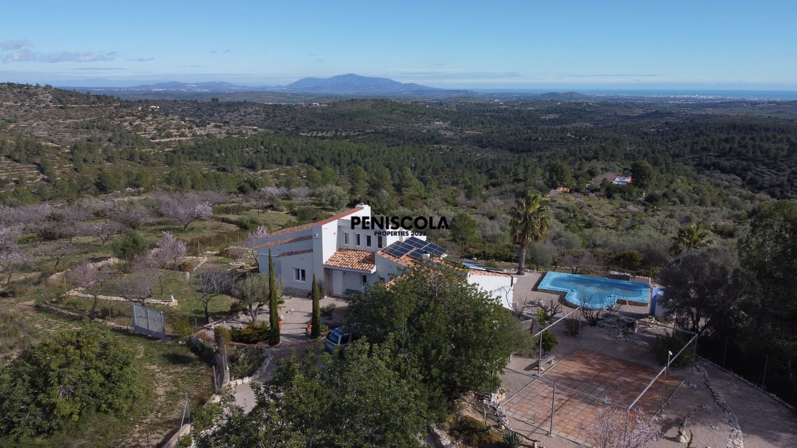 2 makuuhuone Huvila myytävänä paikassa Cervera del Maestre / Cervera del Maestrat mukana uima-altaan 
autotalli - 545 000 € (Ref: 9444012)