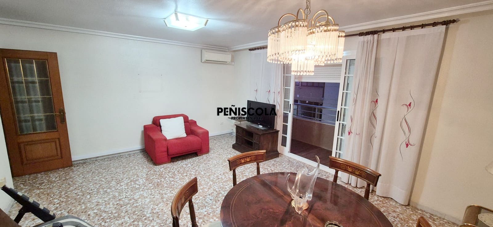 5 bedroom Apartment for sale in Vinaros - € 180,000 (Ref: 9462899)