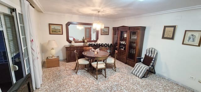 5 bedroom Apartment for sale in Vinaròs - € 180,000 (Ref: 9462899)