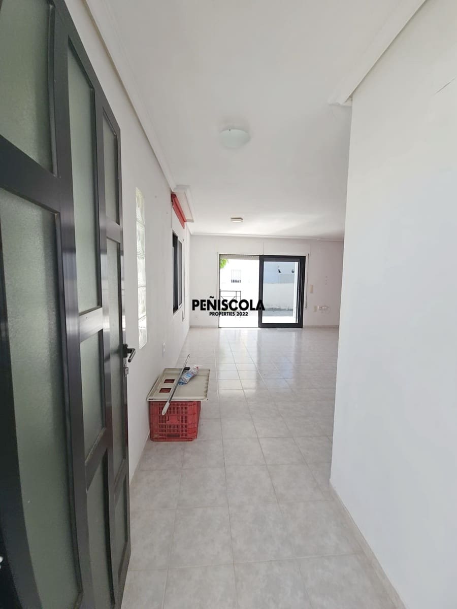 3 bedroom Villa for sale in Vinaros with garage - € 240,000 (Ref: 9839747)