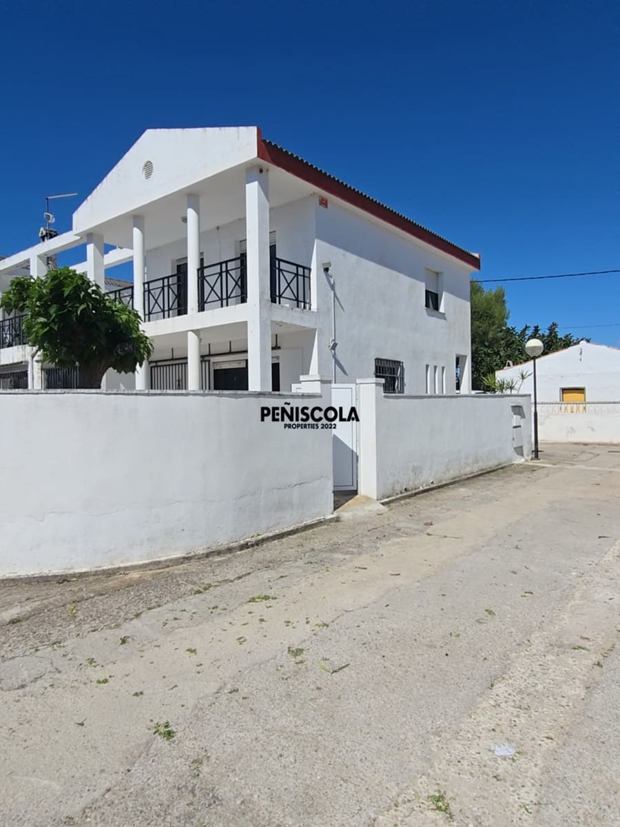 3 bedroom Villa for sale in Vinaros with garage - € 240,000 (Ref: 9839747)