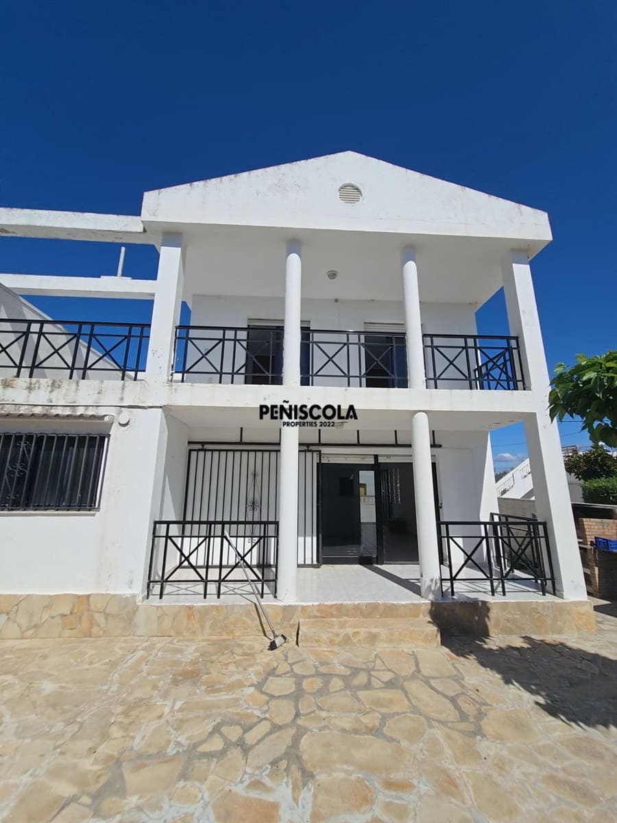 3 bedroom Villa for sale in Vinaros with garage - € 240,000 (Ref: 9839747)