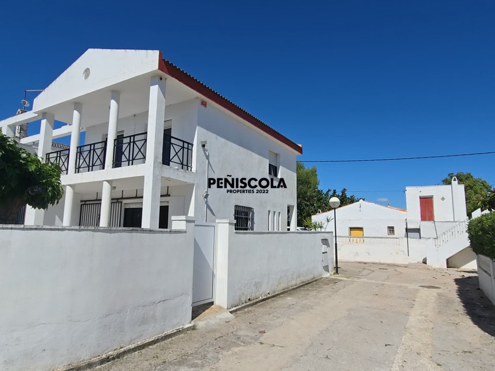 3 bedroom Villa for sale in Vinaros with garage - € 240,000 (Ref: 9839747)